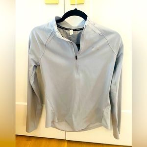 Women’s Small Under Armour Pullover